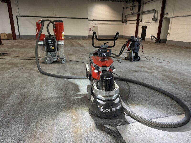 Bodenschleifmaschine mit Absaugung mieten – 400V, 600 mm 5 Bodensanierung in Gewerbehalle