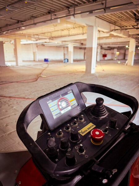 ⌀600mm Bodenschleifmaschine mit Absaugung mieten (400V) 3 Ferngesteuerte Bodenschleifmaschine